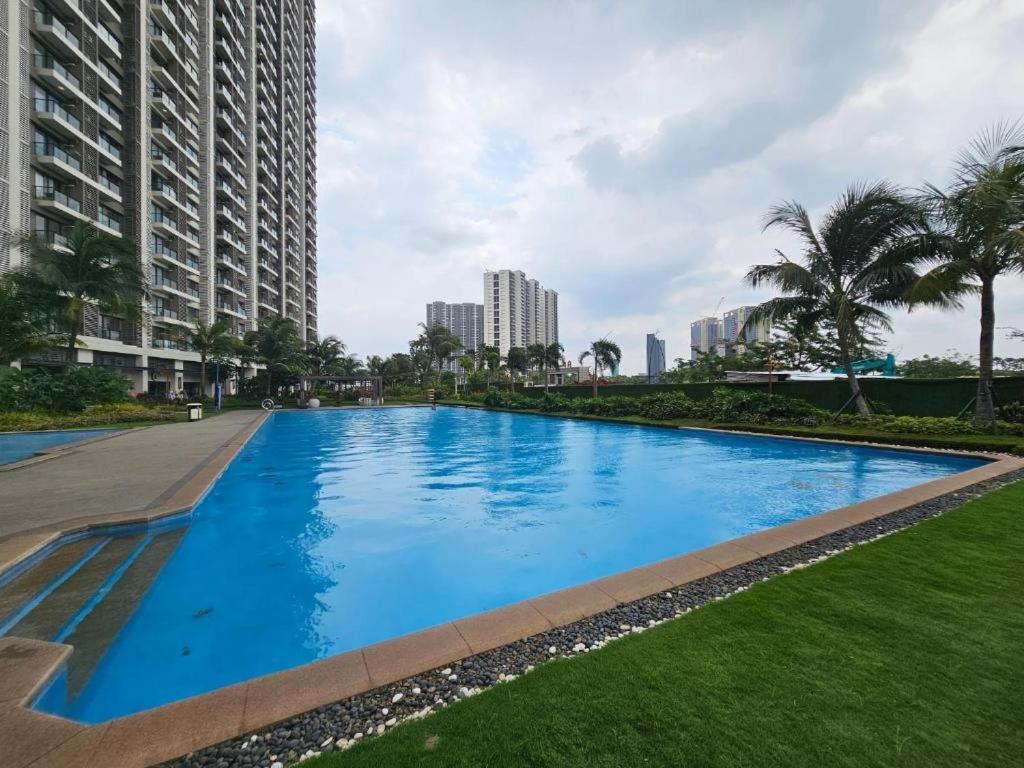 Stay N Cozy Apartemen Sky House Bsd By Sm Room Samporo Exteriör bild