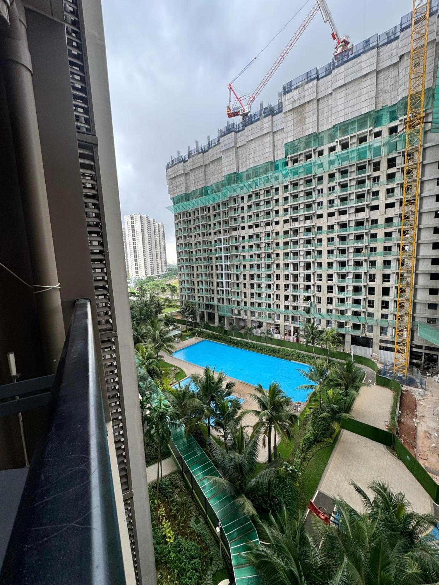 Stay N Cozy Apartemen Sky House Bsd By Sm Room Samporo Exteriör bild