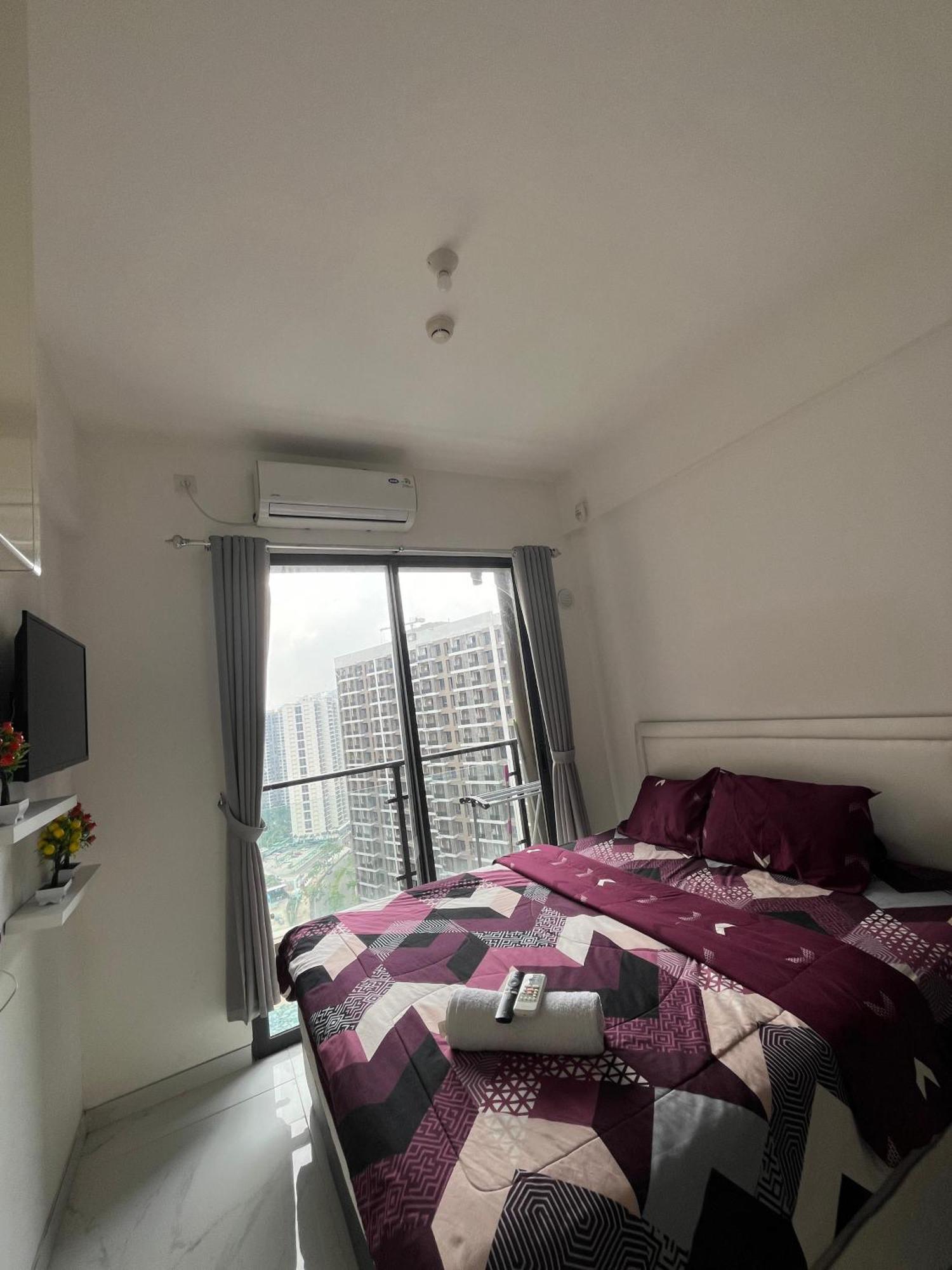 Stay N Cozy Apartemen Sky House Bsd By Sm Room Samporo Exteriör bild